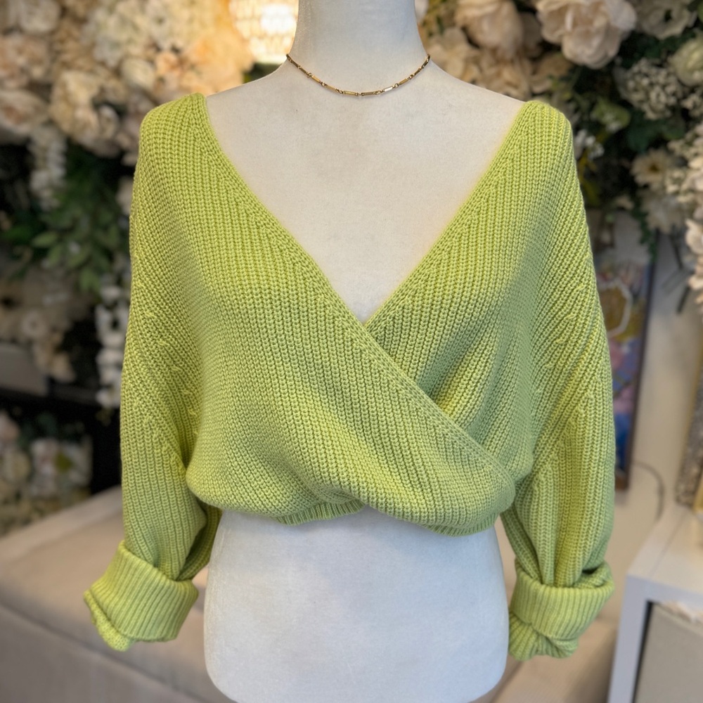 Hunter + Brown cable knit crop sweater